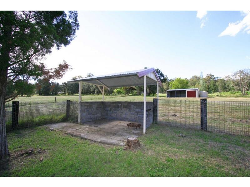 8 Tunnel Road, Cessnock NSW 2325