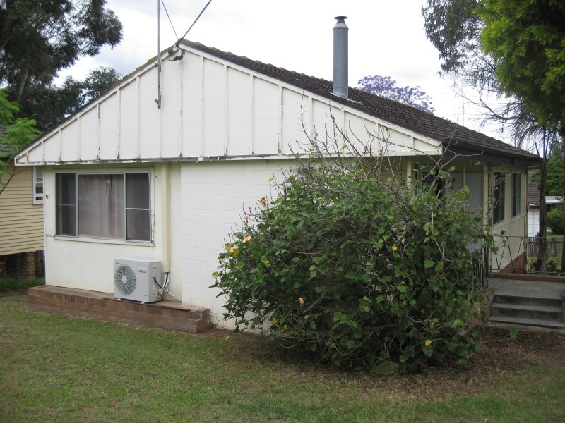 43 Mills Crescent, Cessnock NSW 2325