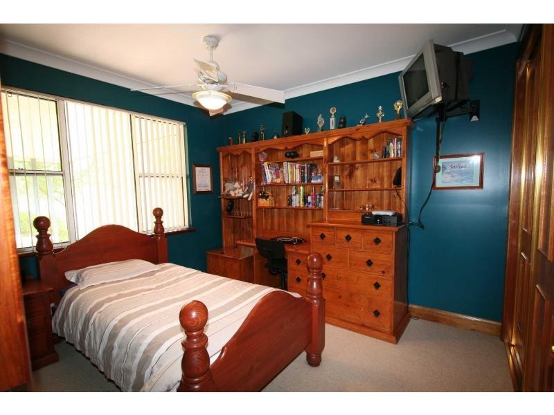 6 Kerlew Street, Nulkaba NSW 2325