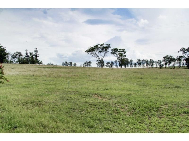 7 Range Road, Whittingham NSW 2330