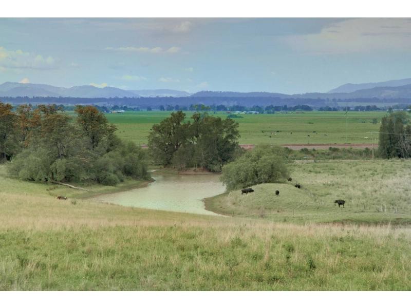 7 Range Road, Whittingham NSW 2330
