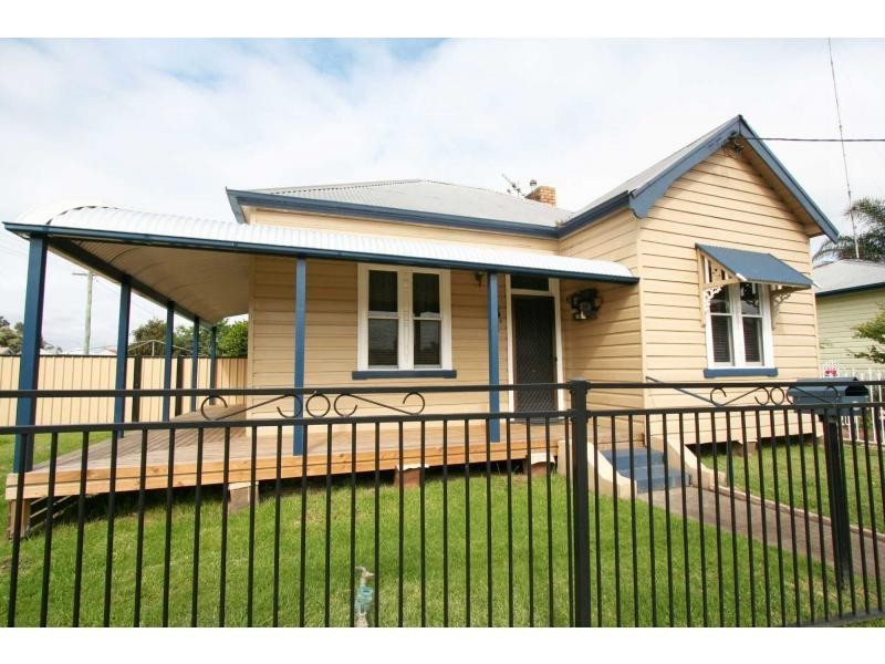 5 Allandale Road, Cessnock NSW 2325