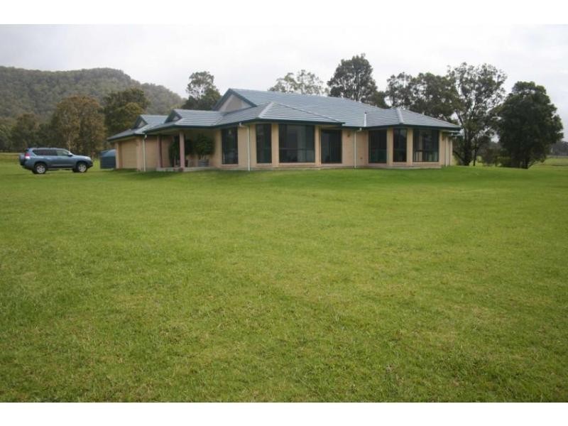 284 Heaton Road, Quorrobolong NSW 2325