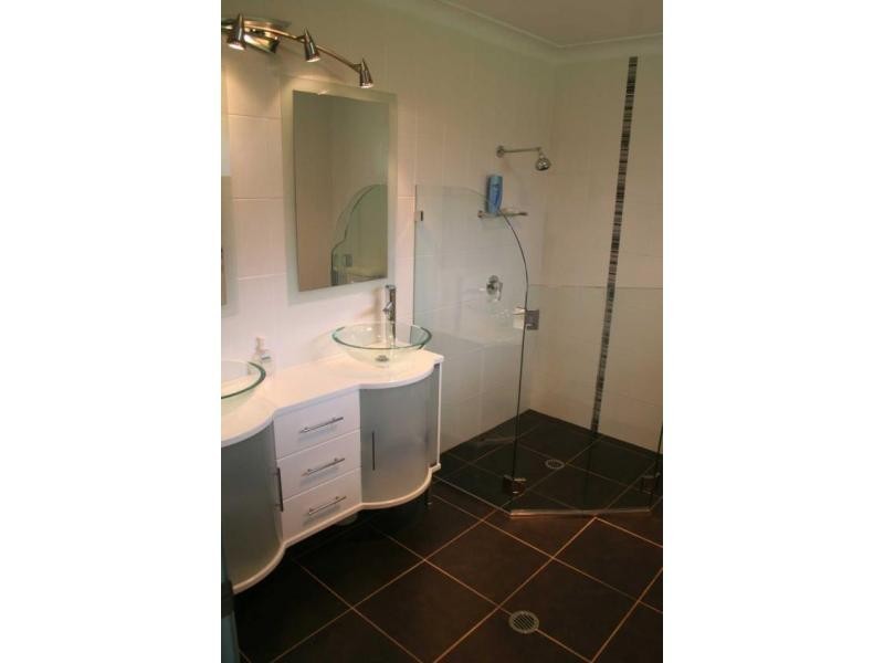 284 Heaton Road, Quorrobolong NSW 2325
