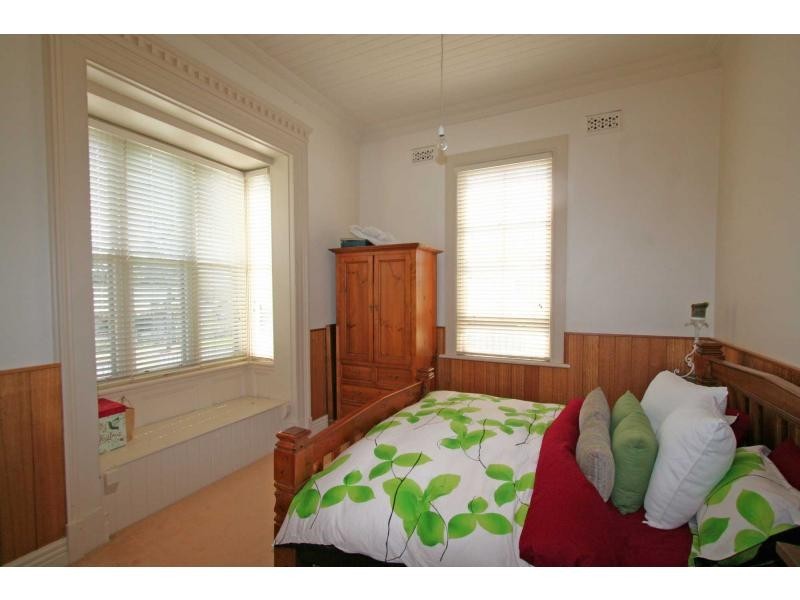 28 Hall Street, Cessnock NSW 2325