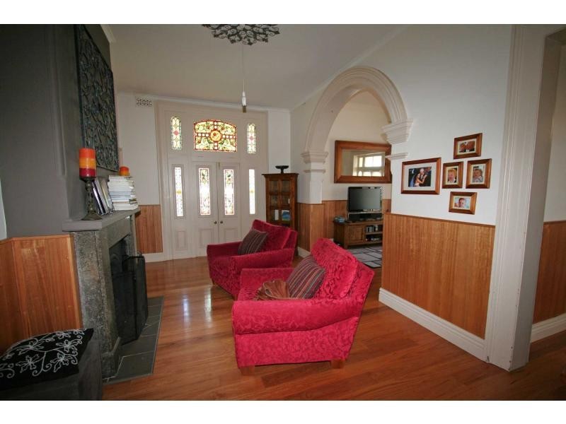 28 Hall Street, Cessnock NSW 2325