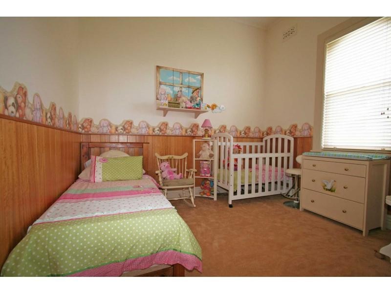 28 Hall Street, Cessnock NSW 2325
