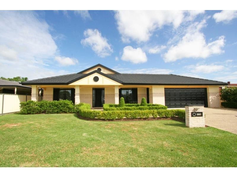 17 Main Road, Heddon Greta NSW 2321