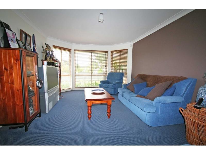 49 Vulture Street, Ellalong NSW 2325