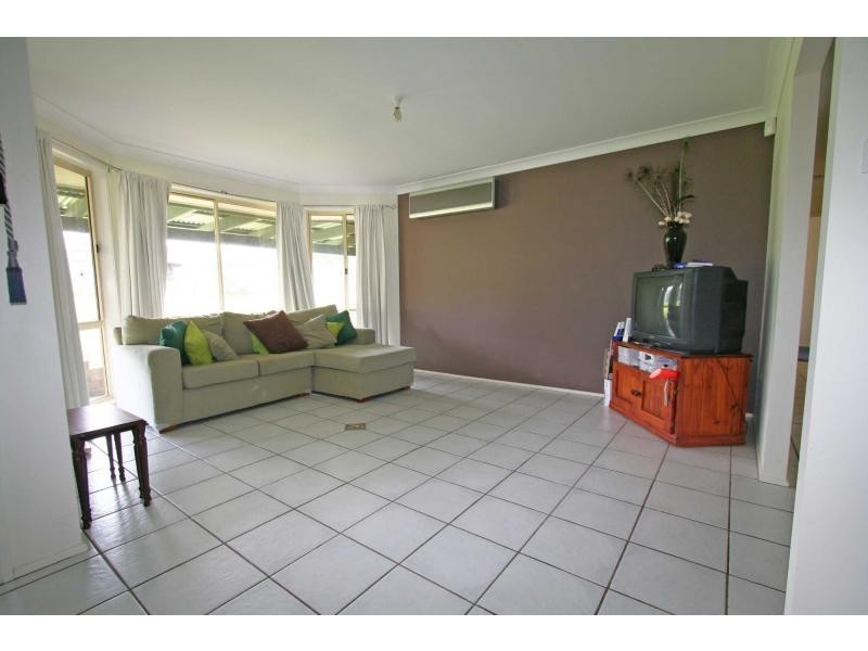 49 Vulture Street, Ellalong NSW 2325