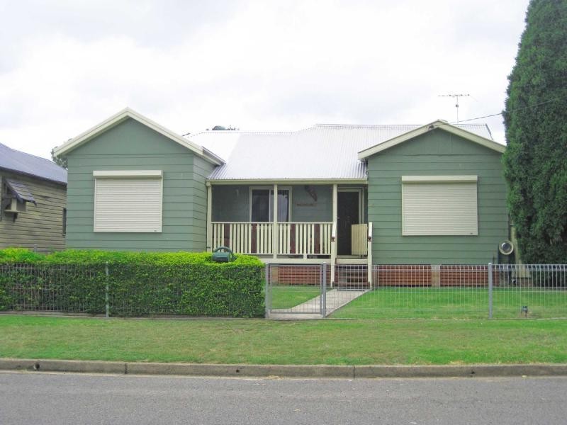 16 Hebburn Street, Pelaw Main NSW 2327