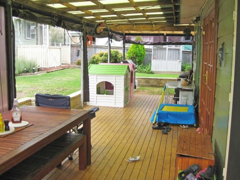 16 Hebburn Street, Pelaw Main NSW 2327