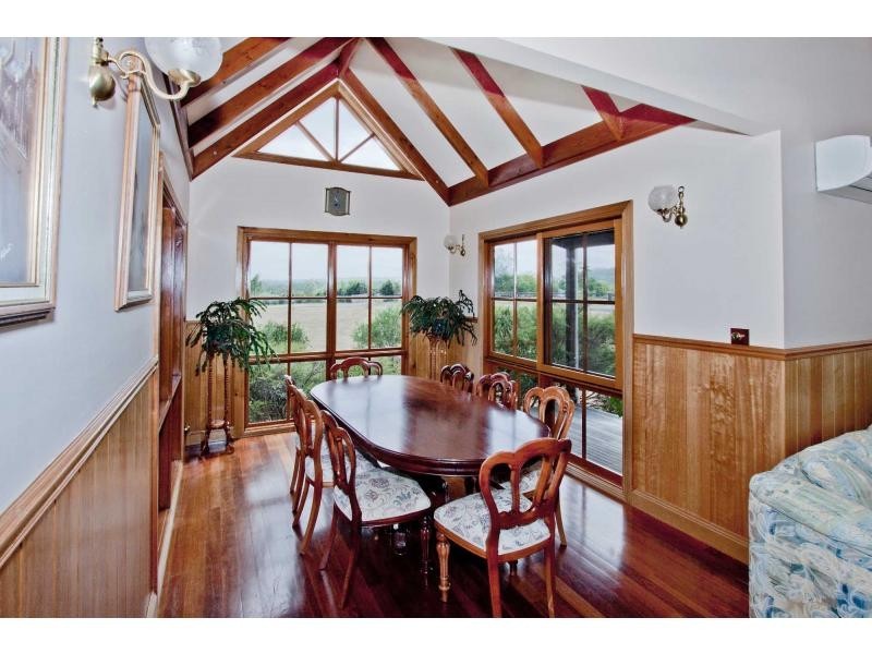 15 The Ballabourneen, Lovedale NSW 2325