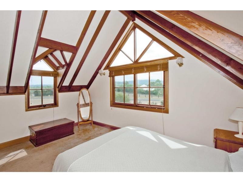 15 The Ballabourneen, Lovedale NSW 2325