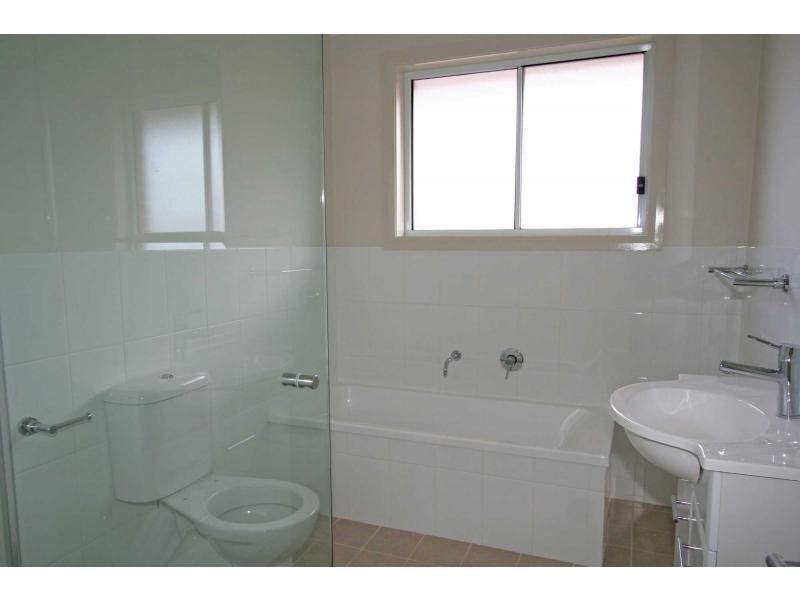 1/15a Convent Close, Cessnock NSW 2325