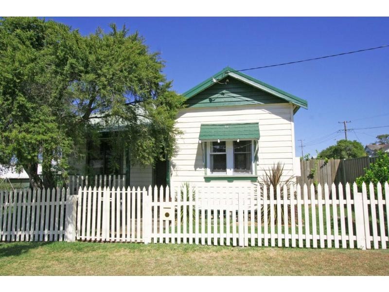 36 Government Road, Weston NSW 2326