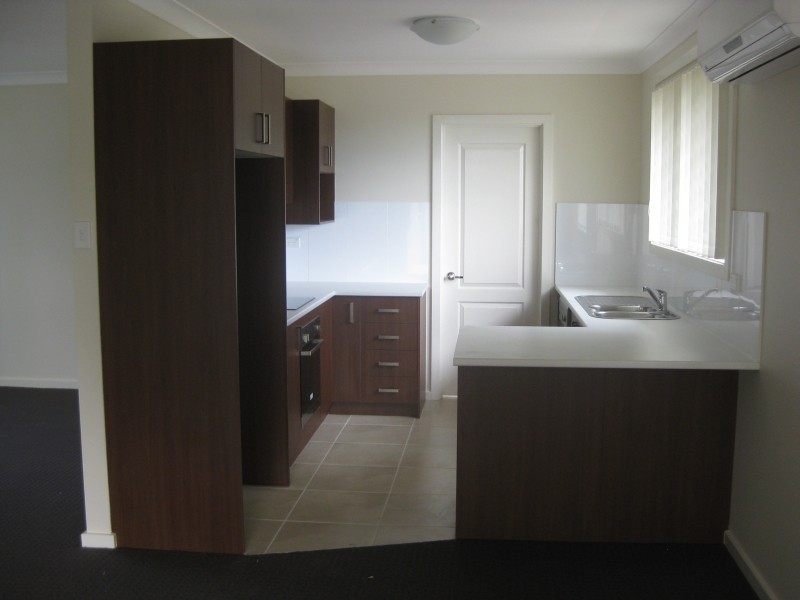 2/24 Stephen Street, Cessnock NSW 2325