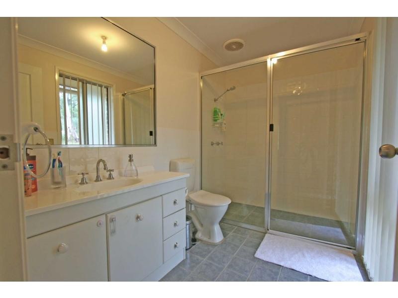 4 Hanwood Road, North Rothbury NSW 2335