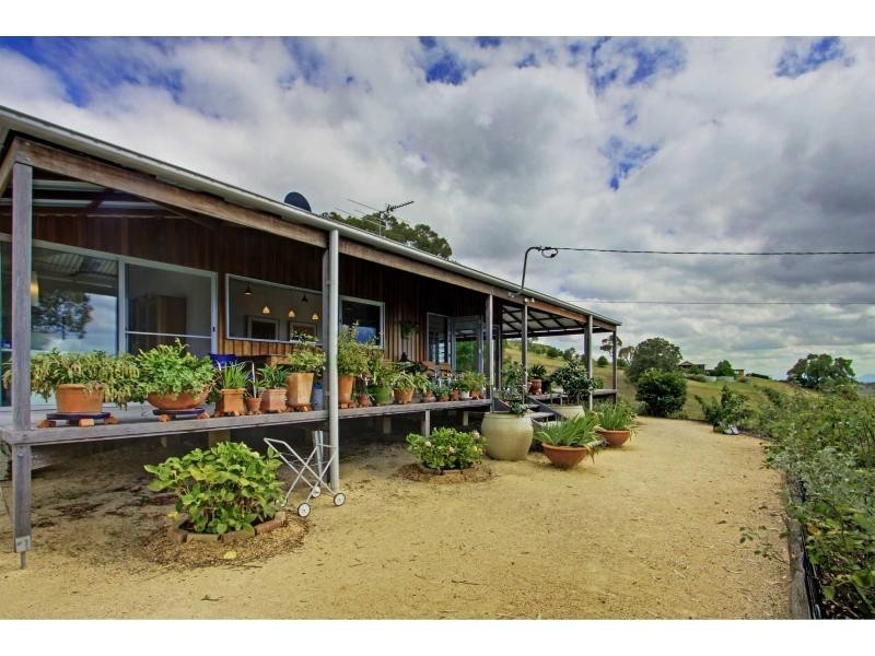 241 Bimbadeen Road, Mount View NSW 2325
