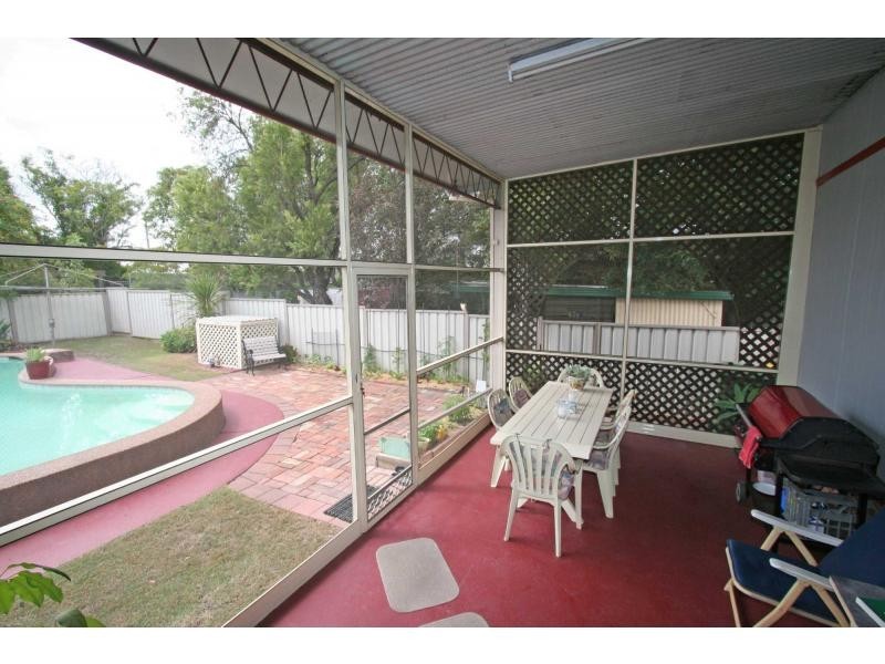 17 Foster Street, Cessnock NSW 2325