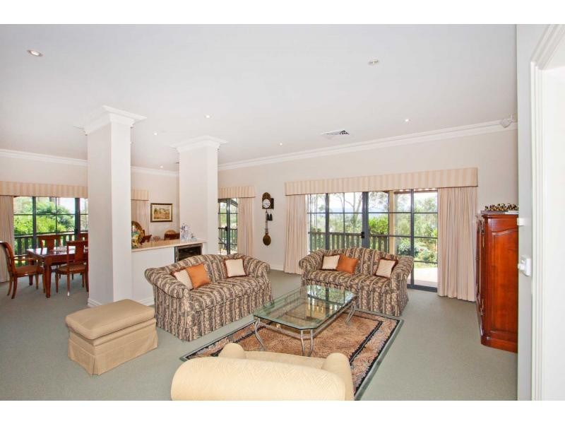 5 Wilton Drive, East Maitland NSW 2323