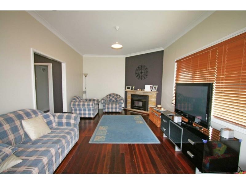 16 Sergeant Street, Cessnock NSW 2325