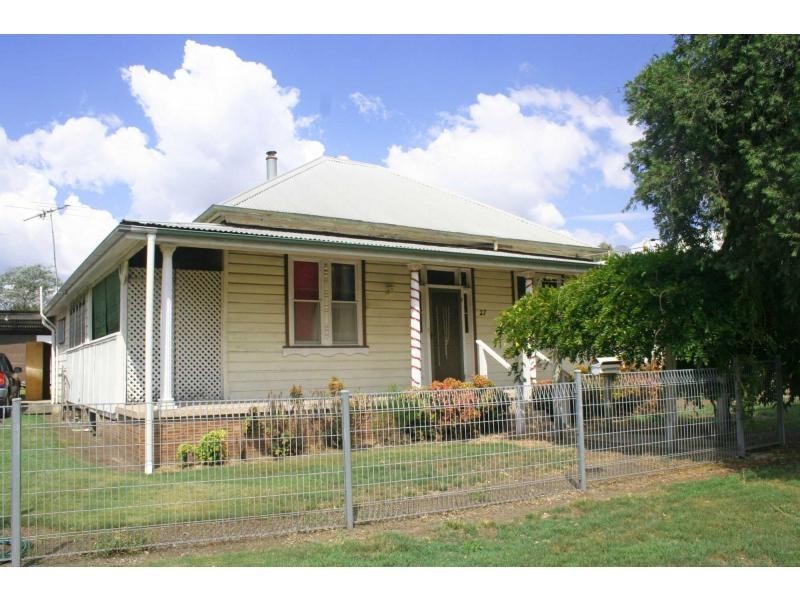 27 William Street, Cessnock NSW 2325