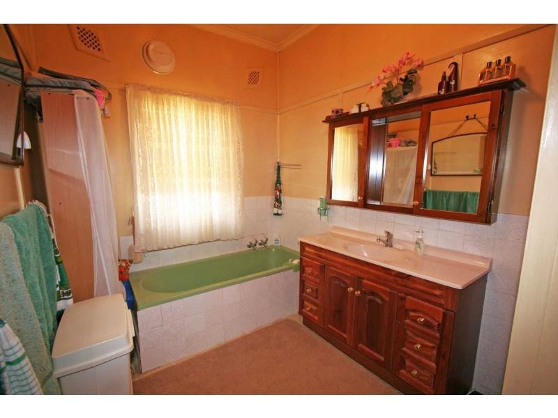20 Regent Street, Cessnock NSW 2325