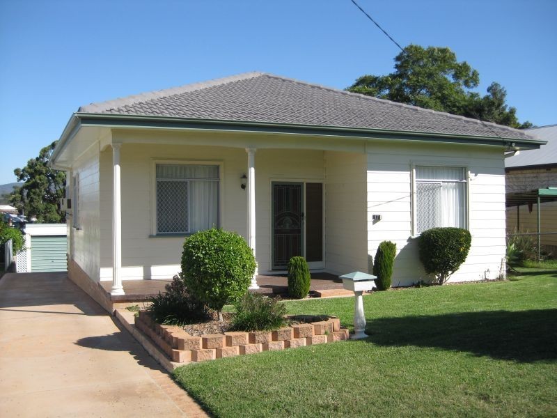 17 Mills Crescent, Cessnock NSW 2325