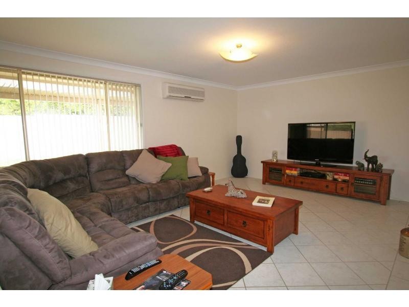 16 Stuart Street, Abernethy NSW 2325