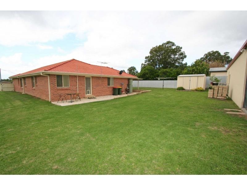 16 Stuart Street, Abernethy NSW 2325