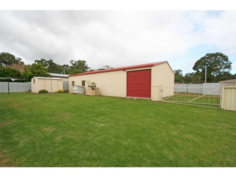 16 Stuart Street, Abernethy NSW 2325
