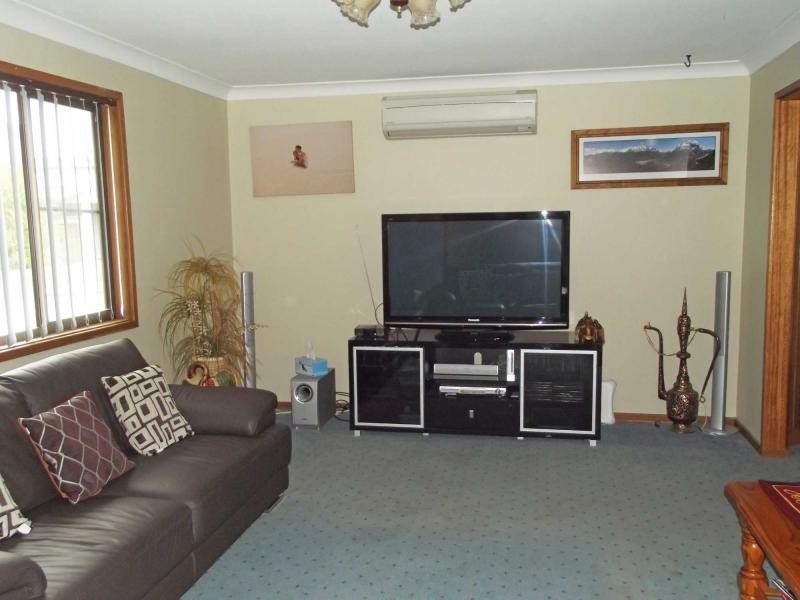 35 Northumberland Street, Neath NSW 2326