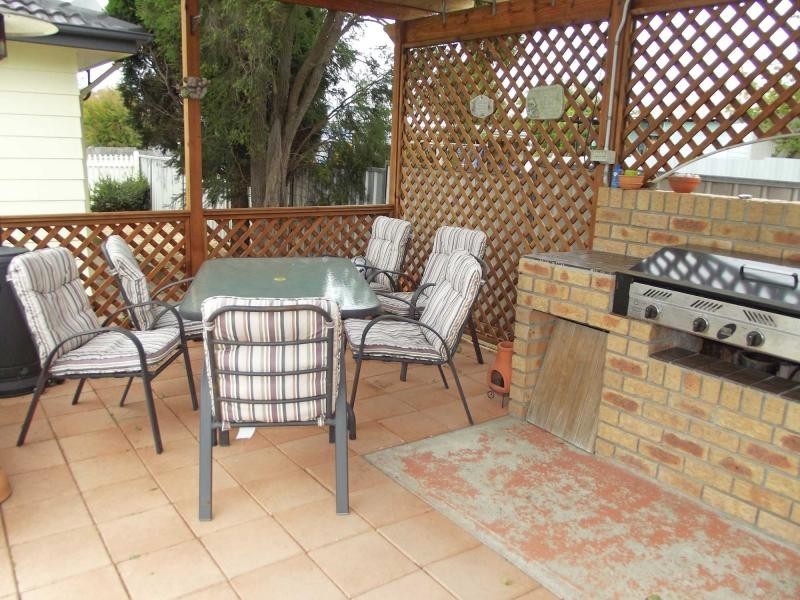 35 Northumberland Street, Neath NSW 2326