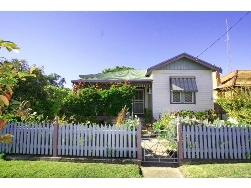 20 Bent Street, Cessnock NSW 2325