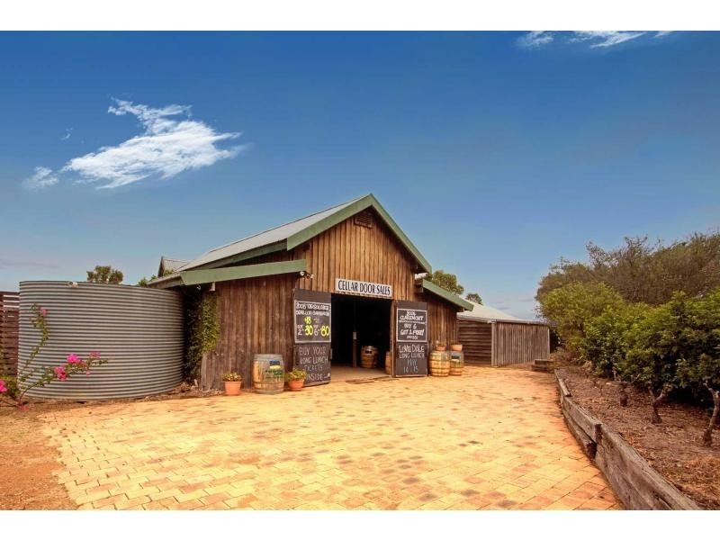 247 Wilderness Road, Lovedale NSW 2325