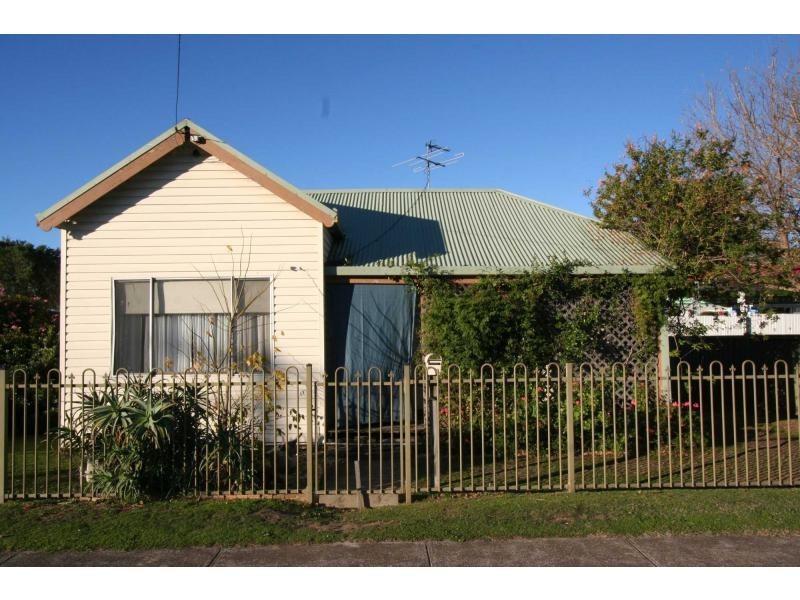2 Westcott Street, Cessnock NSW 2325