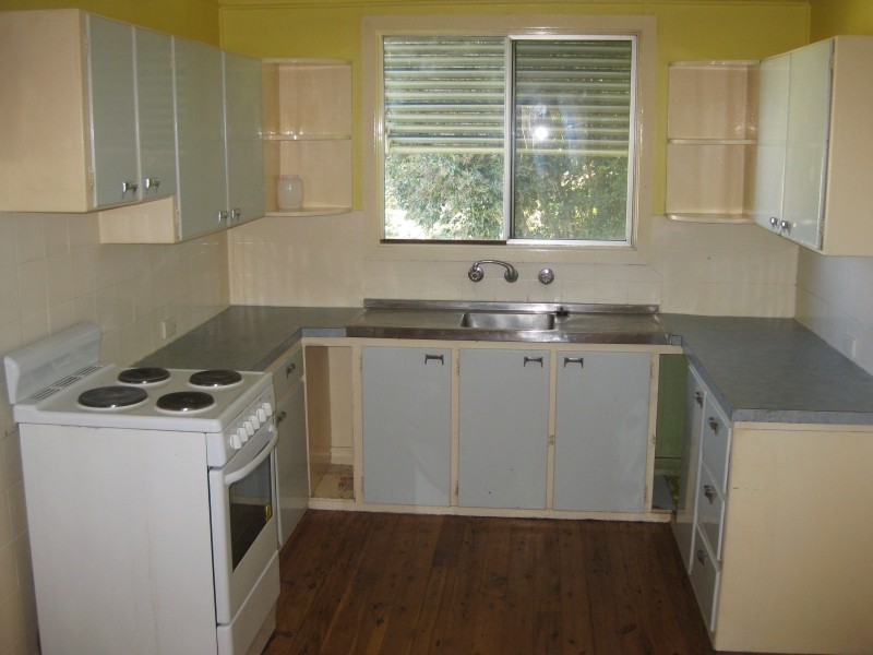 19 Mills Crescent, Cessnock NSW 2325