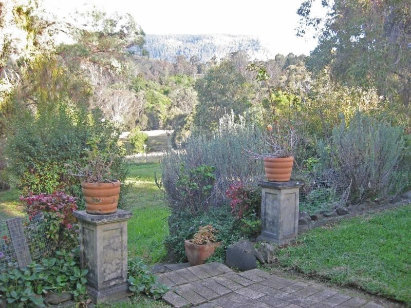 359 Sandy Creek Road, Mount Vincent NSW 2323