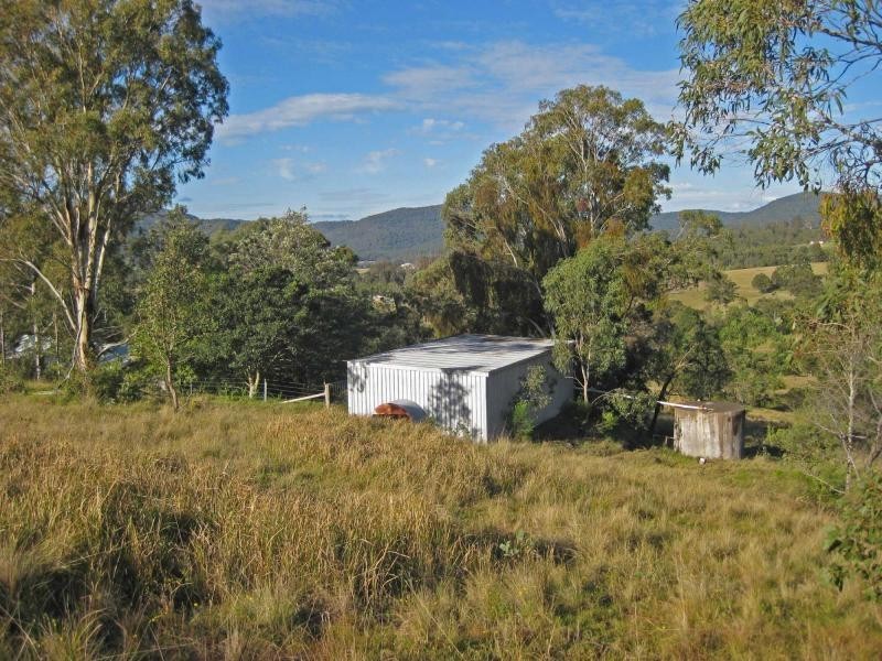 359 Sandy Creek Road, Mount Vincent NSW 2323