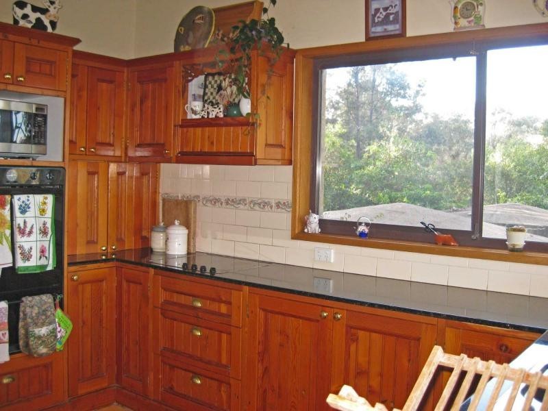 359 Sandy Creek Road, Mount Vincent NSW 2323