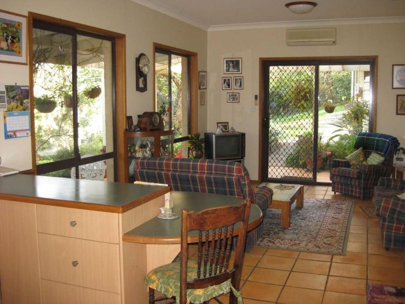 359 Sandy Creek Road, Mount Vincent NSW 2323