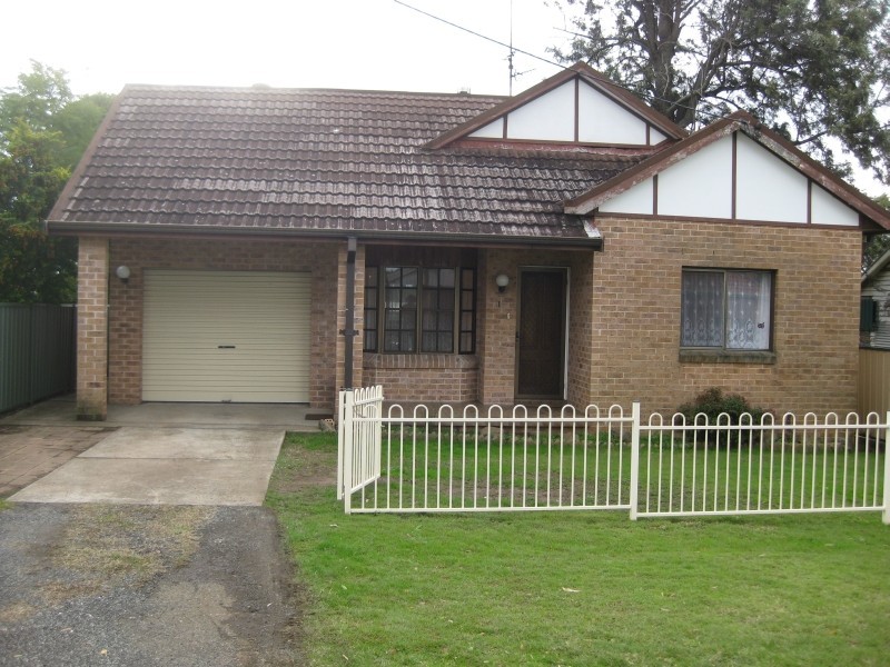 14 Foster Street, Cessnock NSW 2325