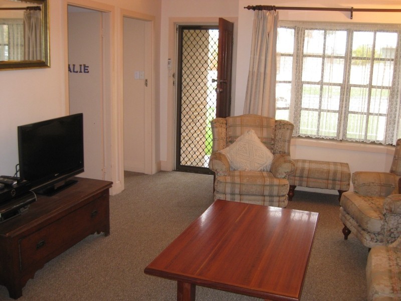 14 Foster Street, Cessnock NSW 2325