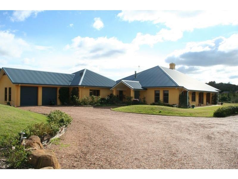 141 Camp Road, Lovedale NSW 2325