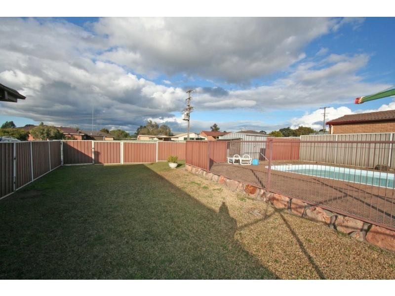 19 Dixon Street, Cessnock NSW 2325