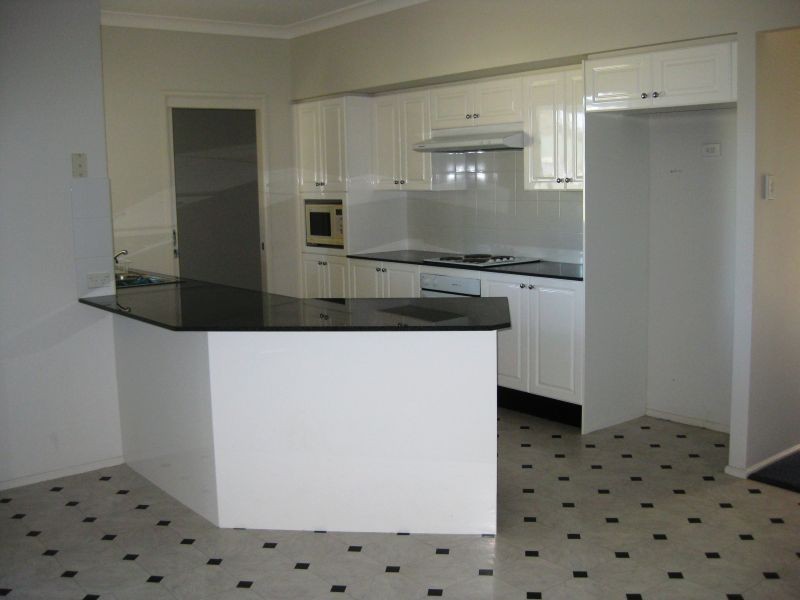 33 John Street, Ellalong NSW 2325