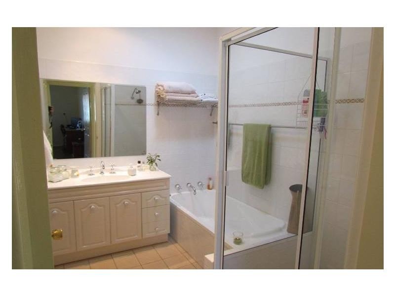 24 Mount View Road, Cessnock NSW 2325