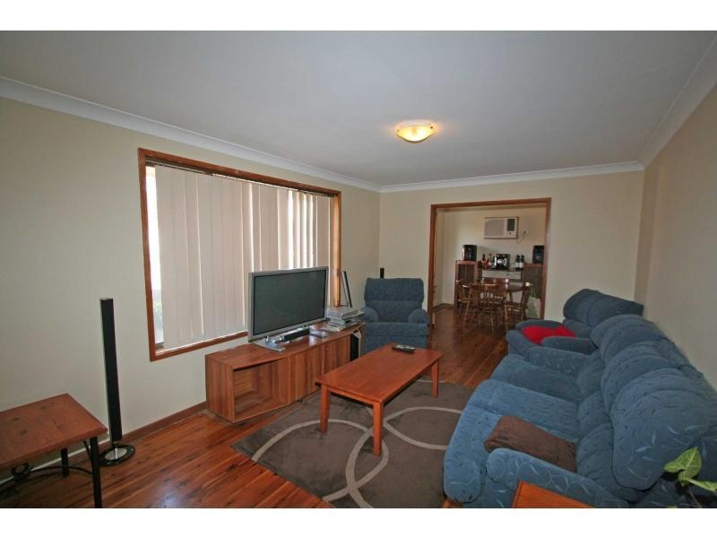 25 Lee Ann Crescent, Cessnock NSW 2325