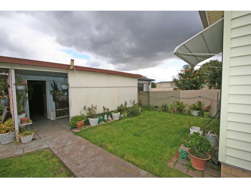 1 Mills Crescent, Cessnock NSW 2325